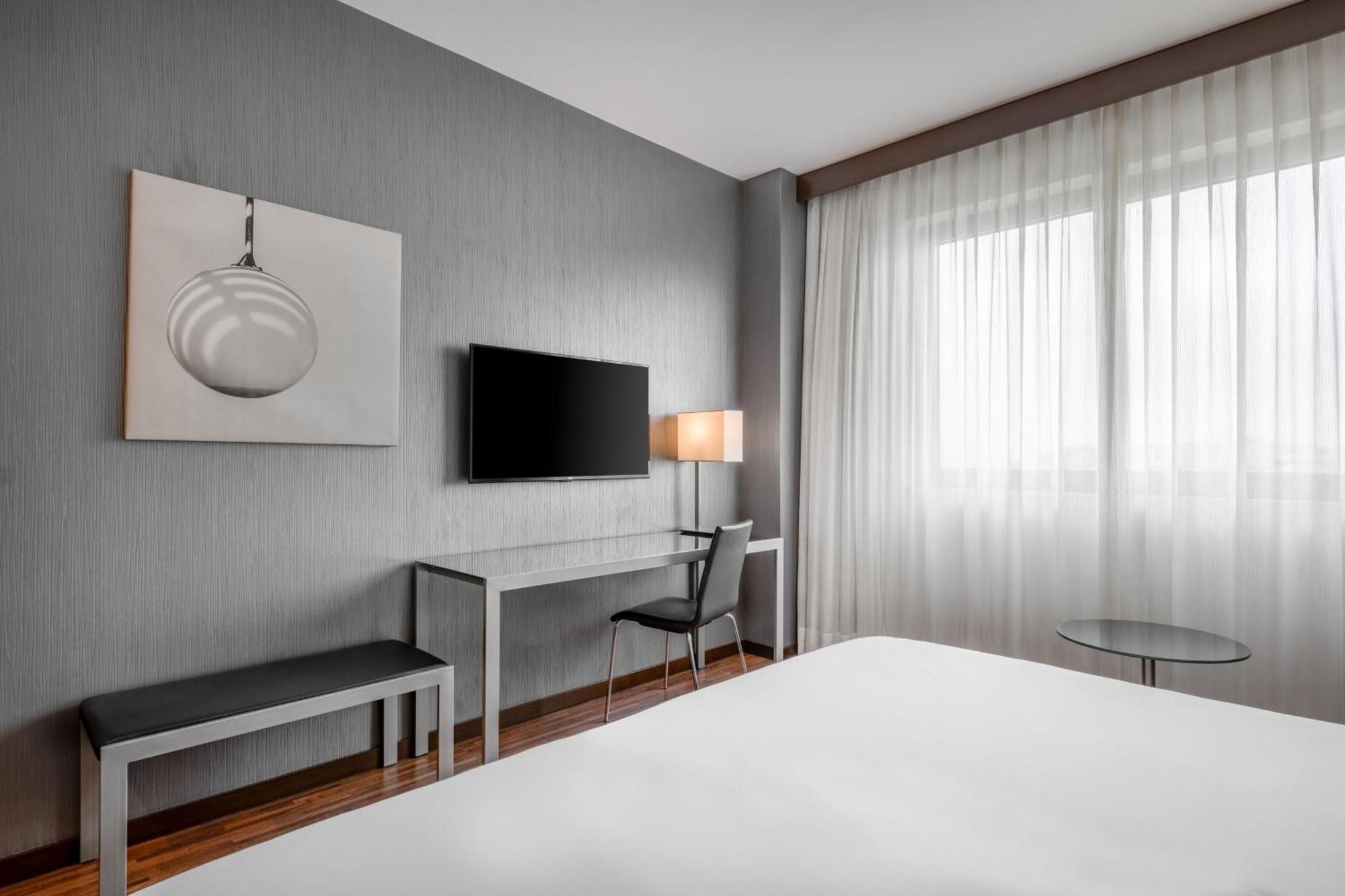 Ac Hotel Brescia By Marriott Εξωτερικό φωτογραφία