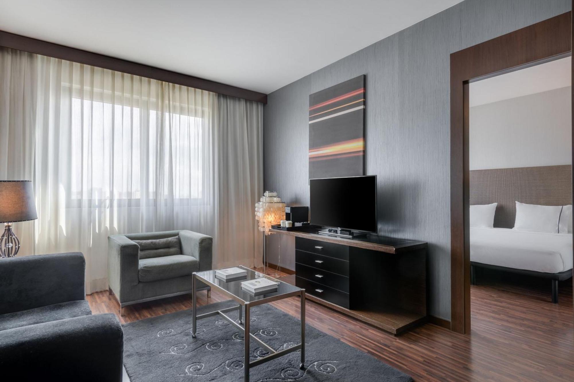 Ac Hotel Brescia By Marriott Εξωτερικό φωτογραφία