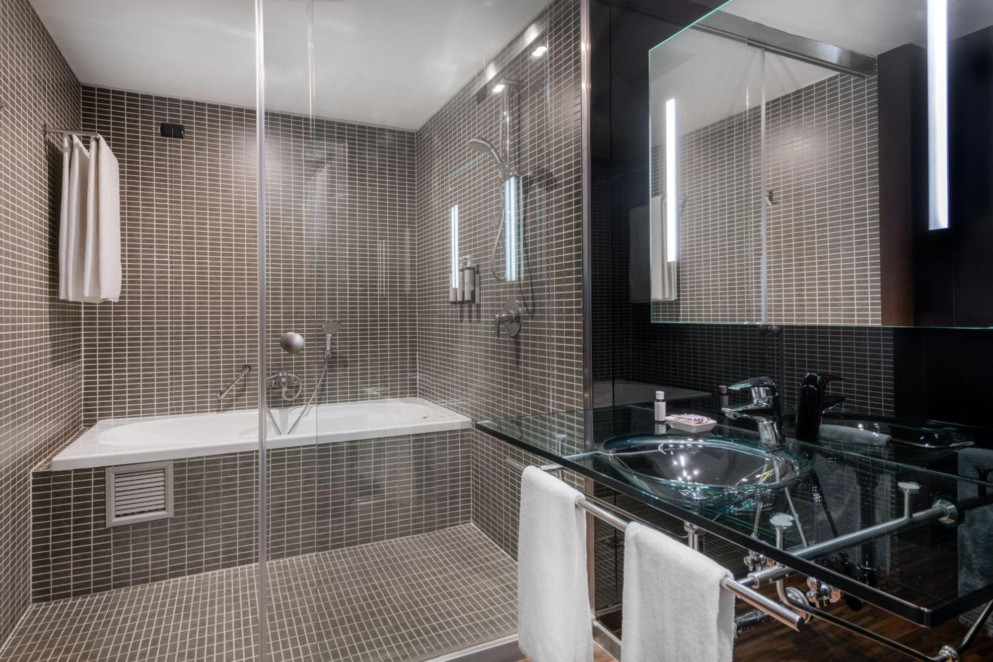 Ac Hotel Brescia By Marriott Εξωτερικό φωτογραφία